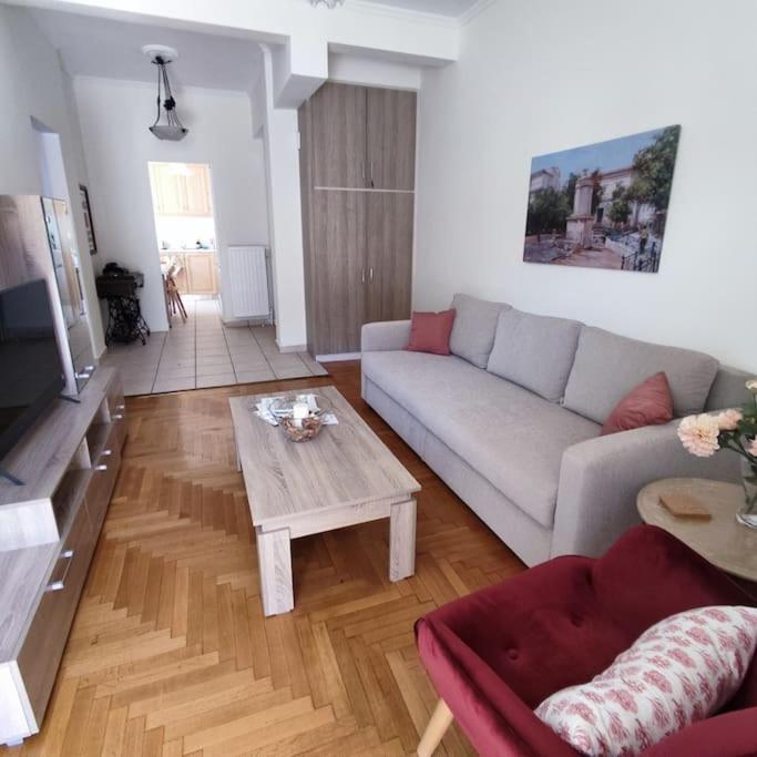 Plaka'S Heart Apartment เอเธนส์ ภายนอก รูปภาพ
