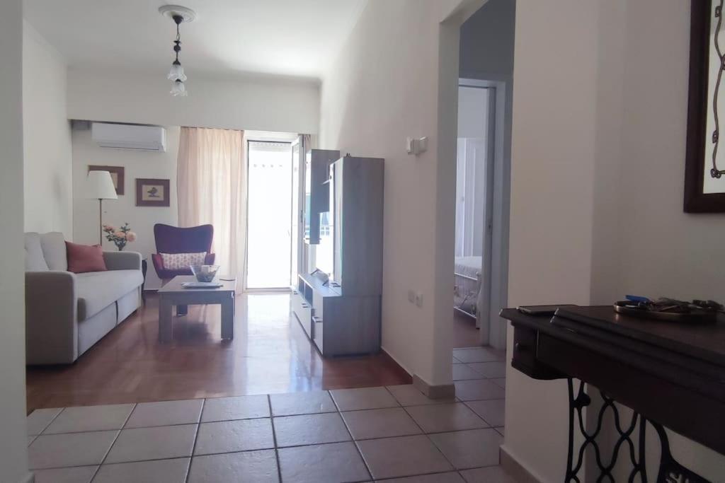 Plaka'S Heart Apartment เอเธนส์ ภายนอก รูปภาพ